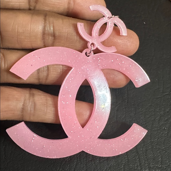 CC Fashion Bubblegum Pink Sparkling Earrings - Picture 8 of 9